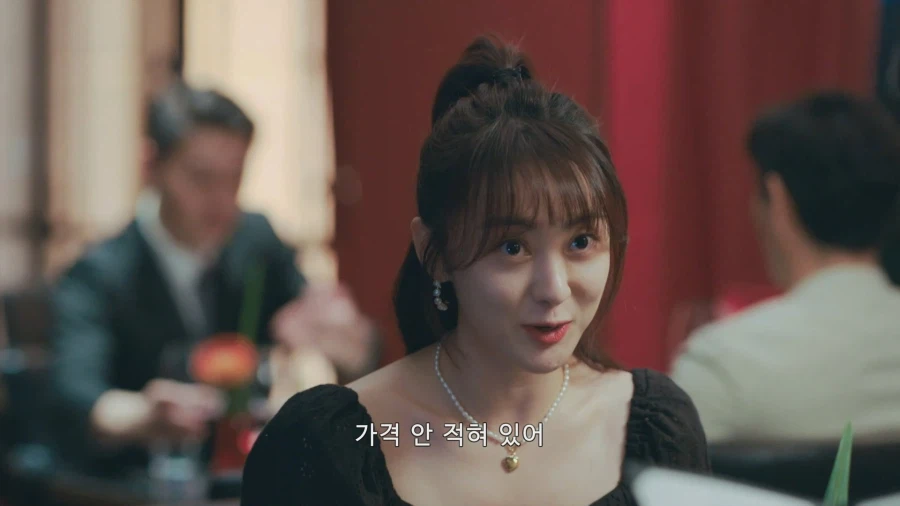 설정이 좀 과하다..._3.webp