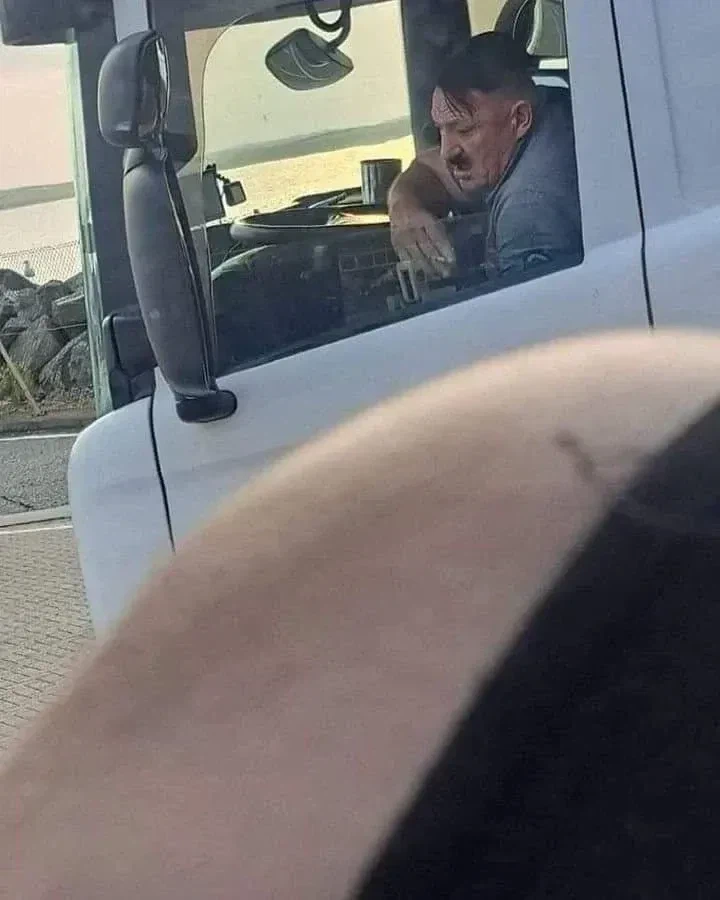 환생한 히틀러.jpg_1.webp