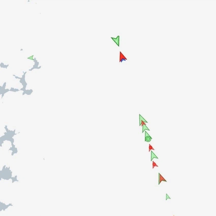 호르무즈 통과시도하던 배들_1.webp