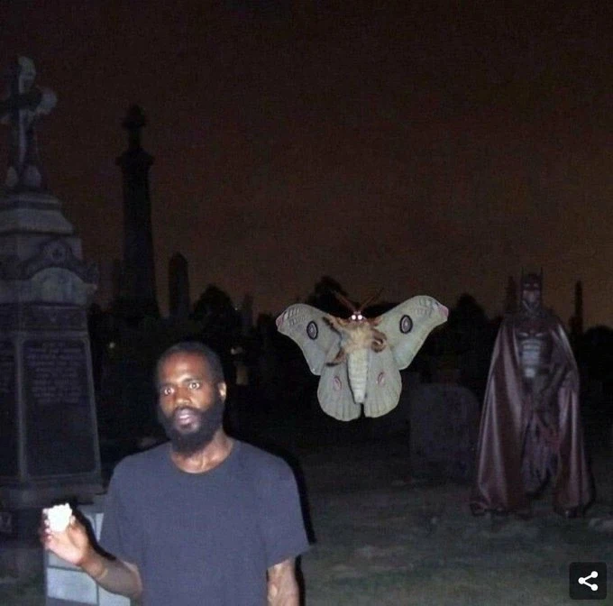 뒤쪽에 분장 멋지네요_1.webp