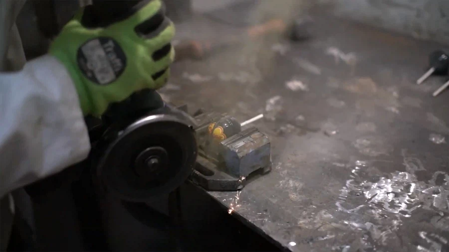 추파춥스, 뜯기 힘들다는 비판에