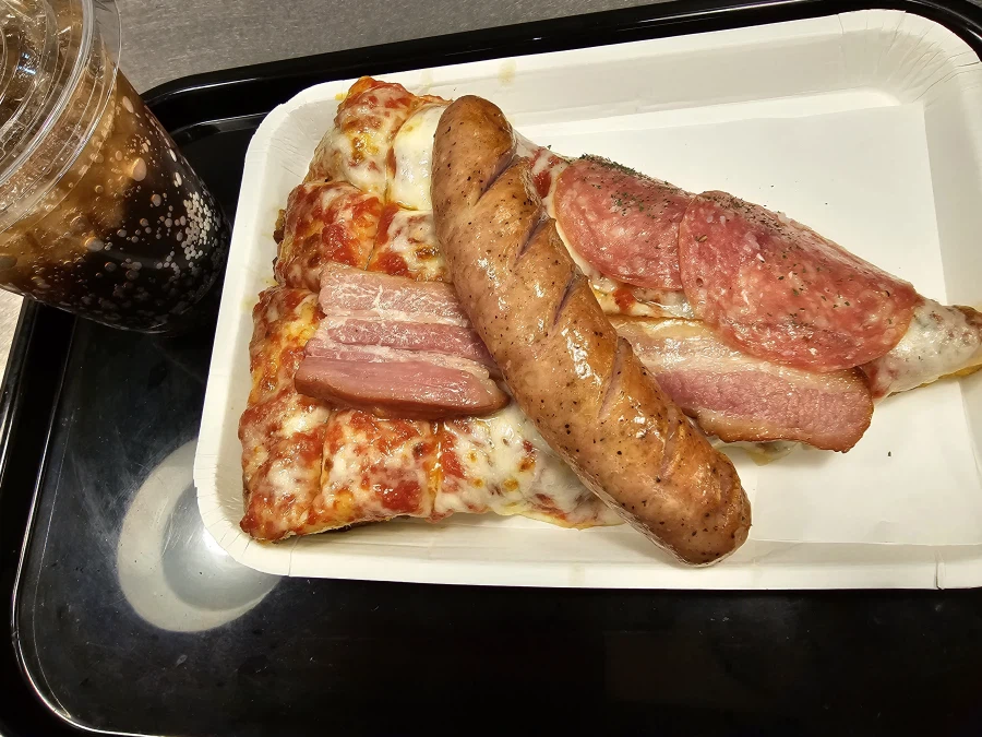 정말 엄청 크고 맛있어보이는 소시지_1.webp