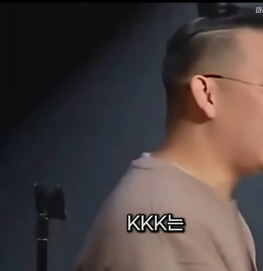 한국이 알파벳 K를 가져가버렸다는 미국 코미디언.jpg_13.webp