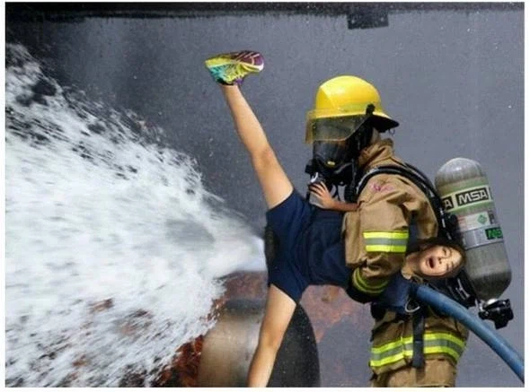 고통받는 여중생 분수_5.webp