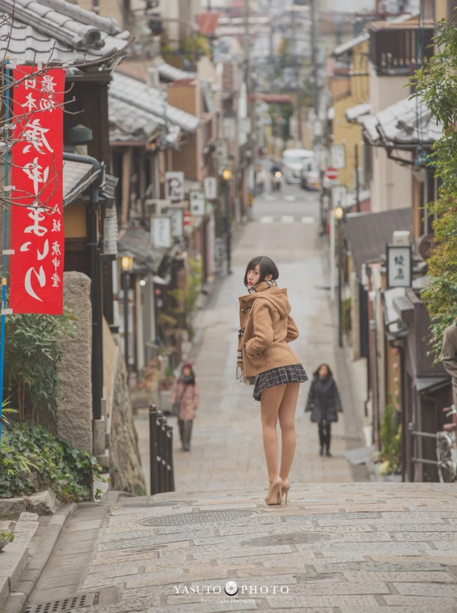 다리 개이쁜 누나_3.webp