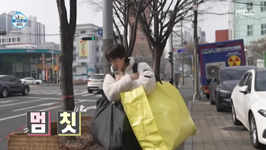 유튜브) 연예인 방송중 팬티 노출 출연진 품평,분석 마치 게임같아_2.webp