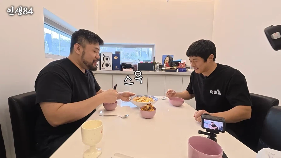 기안84가 만든 음식을 먹어보는 기안84_11.webp