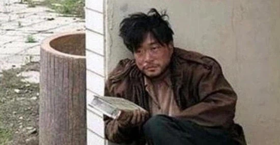 처녀폭격기 알파메일들에게 동정졸업세를 걷겠다_1.webp