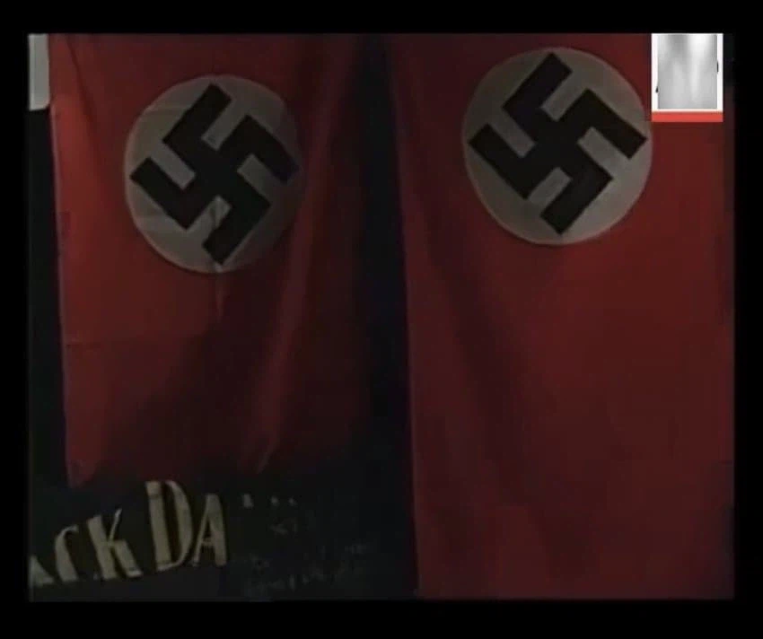 90년대 한국의 2차대전 컨셉 술집_2.webp