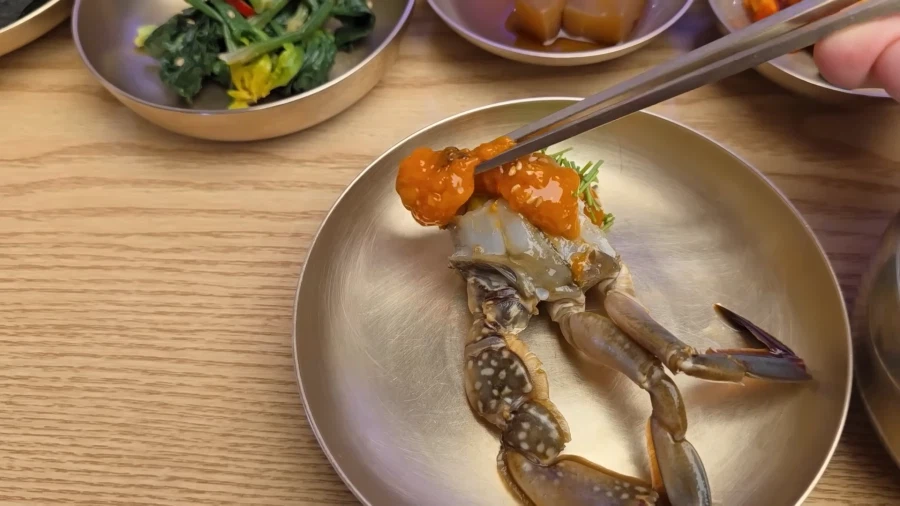 유튜브 보다가 결국 간장게장 시켰다_1.webp