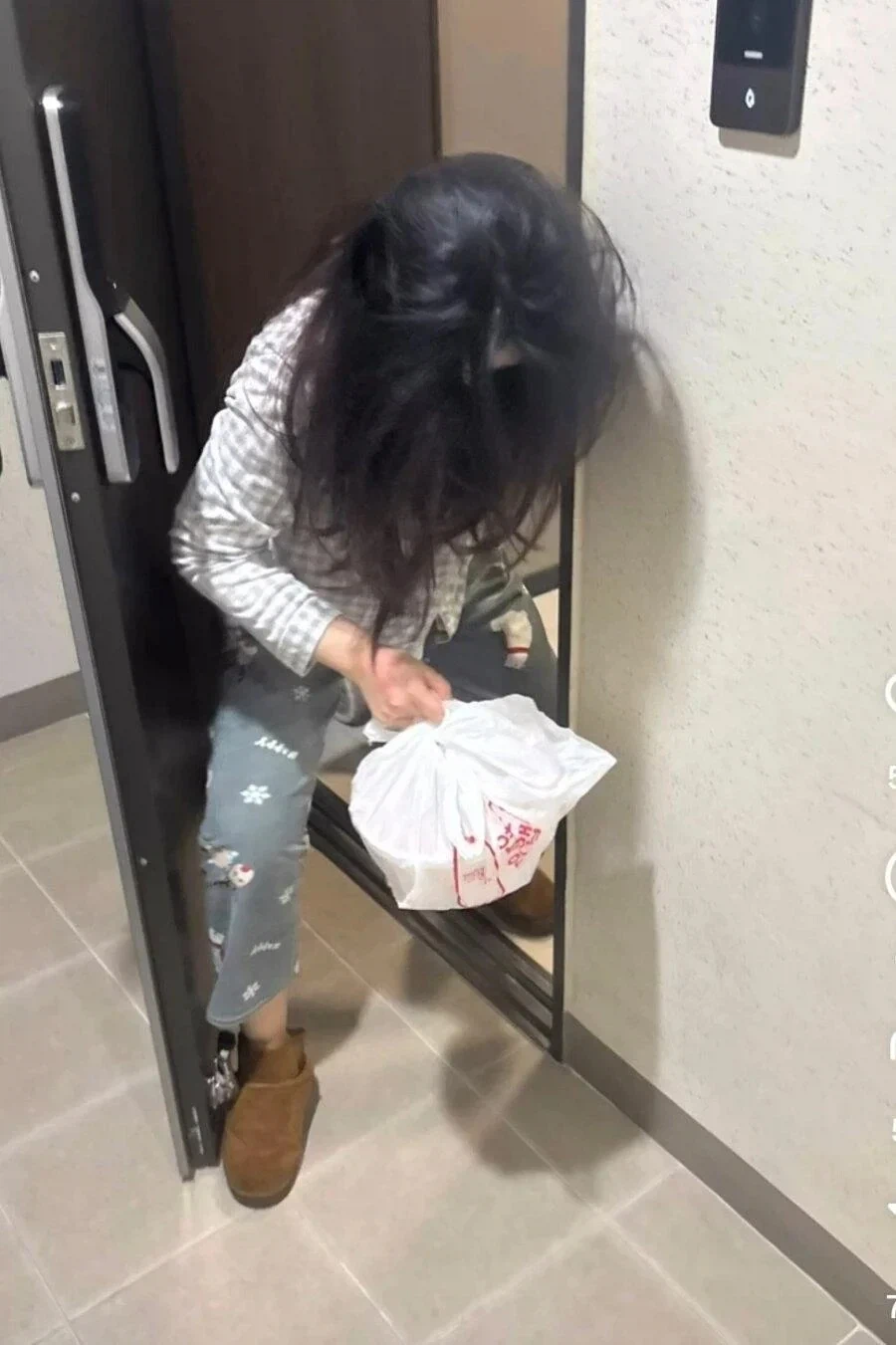 음식배달 왔다고 바로 나가면 안되는 이유 ㅋㅋ_2.webp