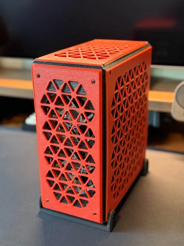 3D 프린팅이 활발해져서 맞춤케이스가 많이 나오는_1.webp