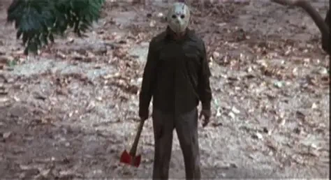 불금이라 산책 나왔는데 이상한 사람 봄_1.webp