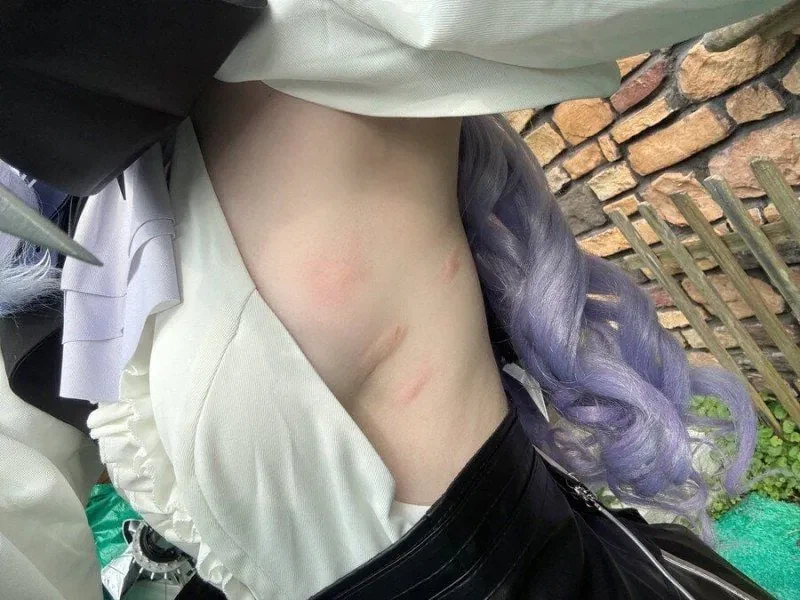 노출 많은 코스프레의 단점_2.webp