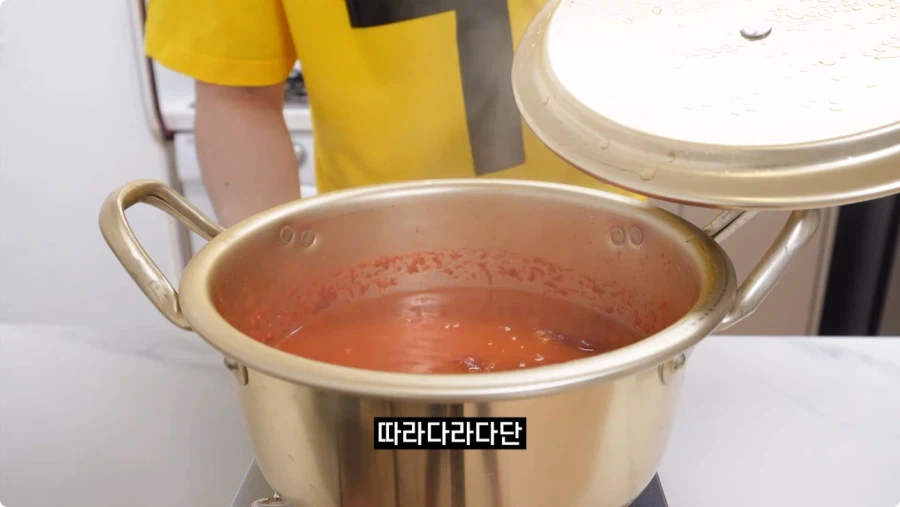 검정고무신에 나온 가재 매운탕 재현.jpg_41.webp