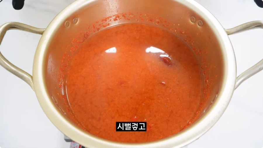 검정고무신에 나온 가재 매운탕 재현.jpg_45.webp