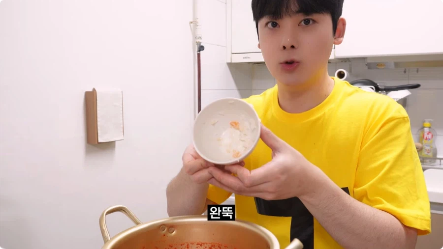 검정고무신에 나온 가재 매운탕 재현.jpg_65.webp