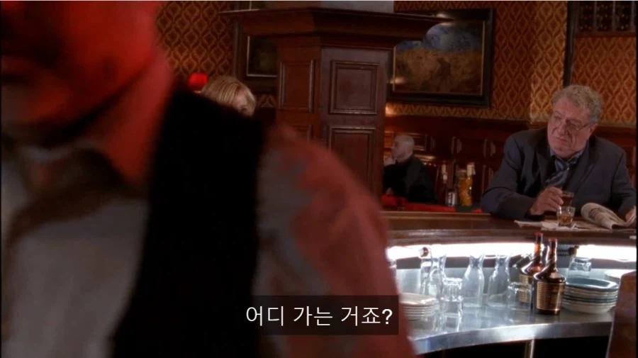 바텐더가 입을 열지 않은 이유_21.webp