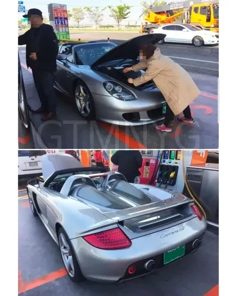 60대 아주머니의 애착 슈퍼카_2.webp