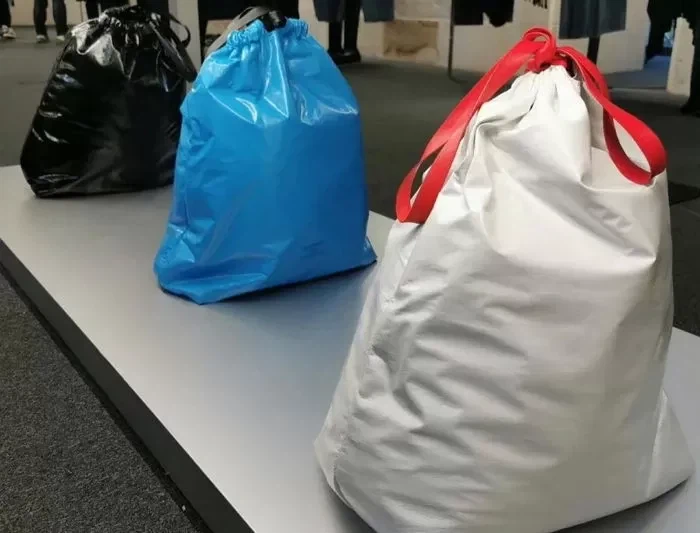 발렌시아가 260만원 쓰레기 봉투의 진실_2.webp