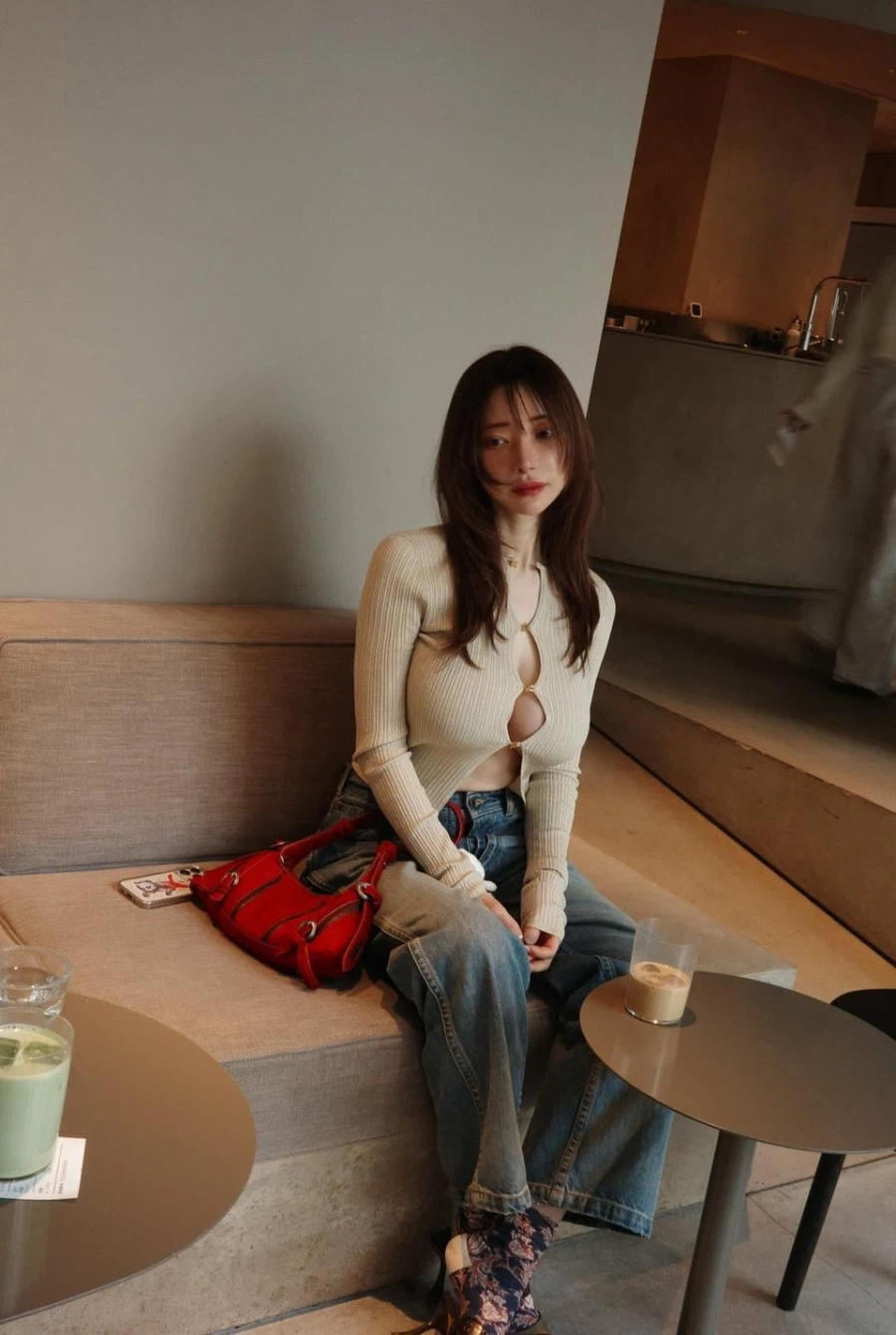 평범한 니뽕국 눈나_3.webp