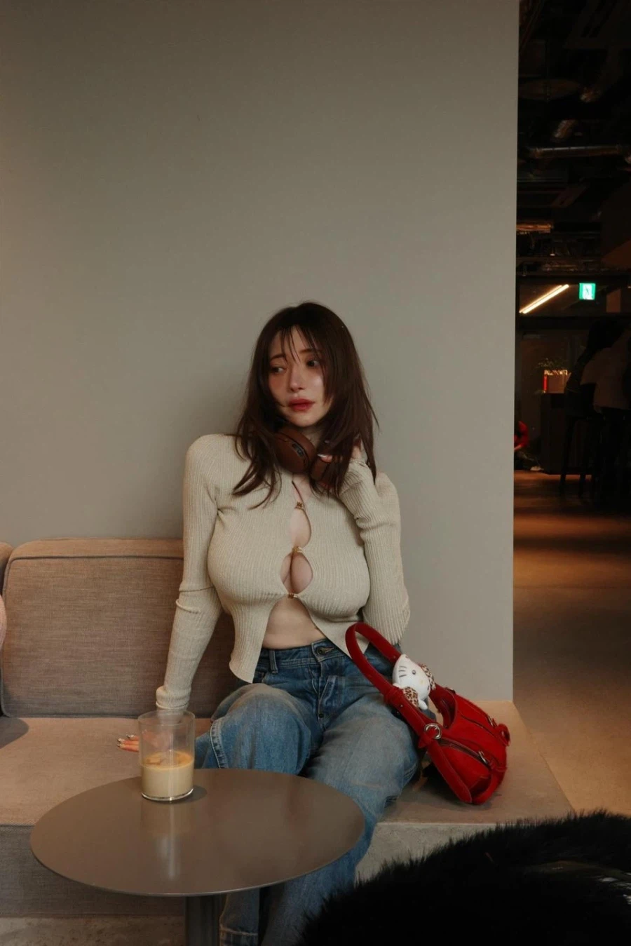 평범한 니뽕국 눈나_4.webp