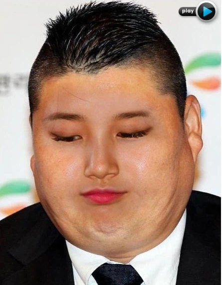 역대급 싱크로율.jpg_3.webp