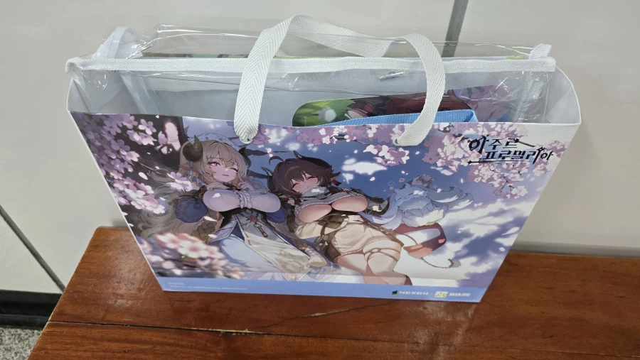 서코) 왜 지하철에서 나를 쳐다보나 했네_2.webp