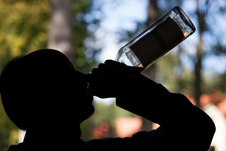 [혐] 인터넷 역사에 한 획을 그은 입술 부상.jpg_1.webp