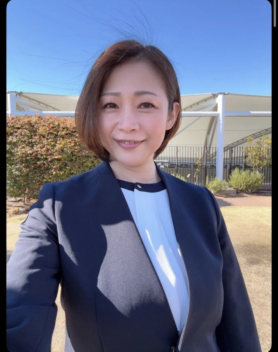 중학생 딸 졸업식에 다녀온 av배우_2.webp