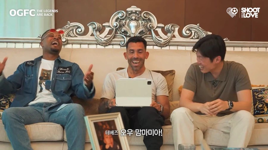 박지성의 그 짤을 보는 테베즈_9.webp