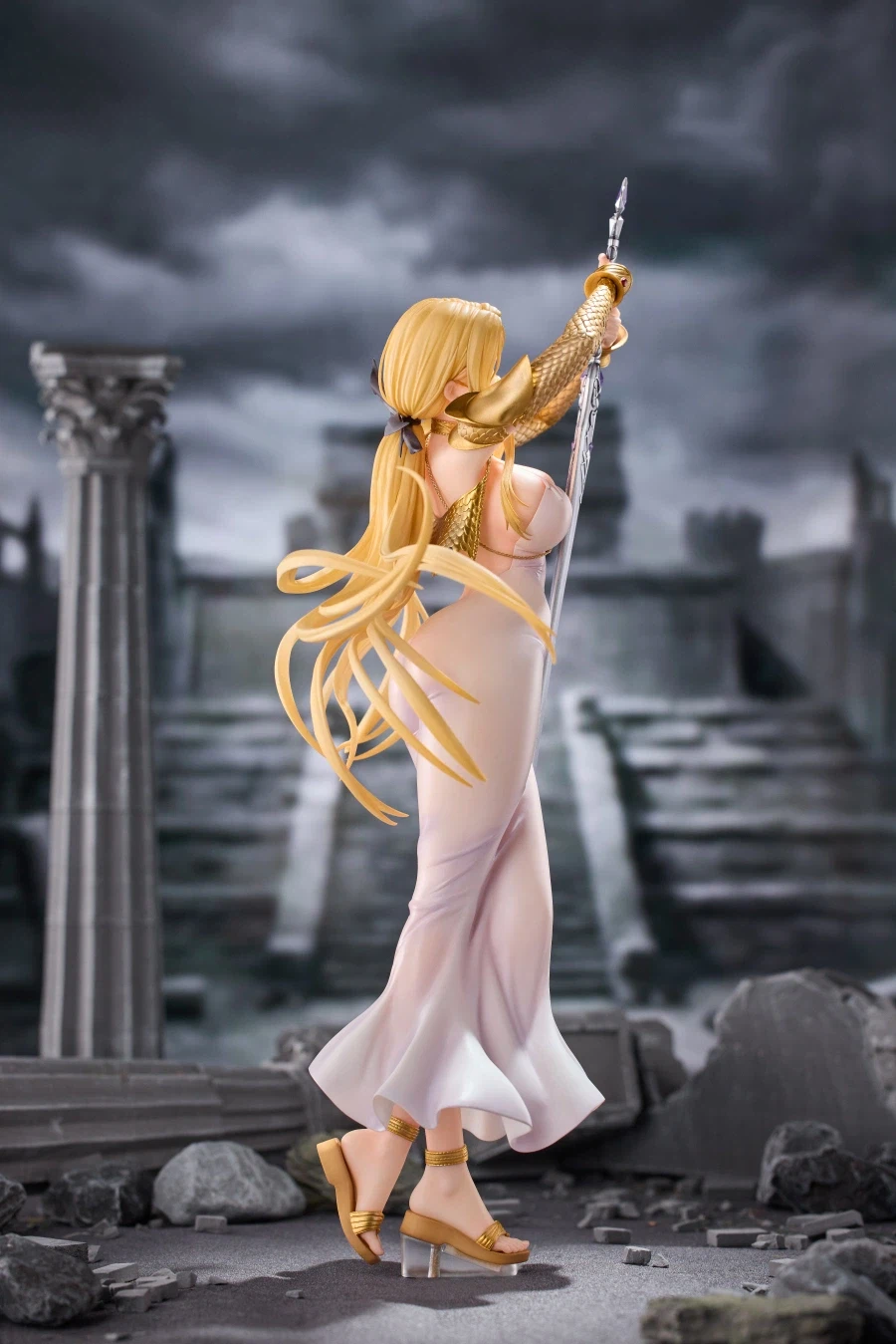 20만원짜리 피규어_4.webp