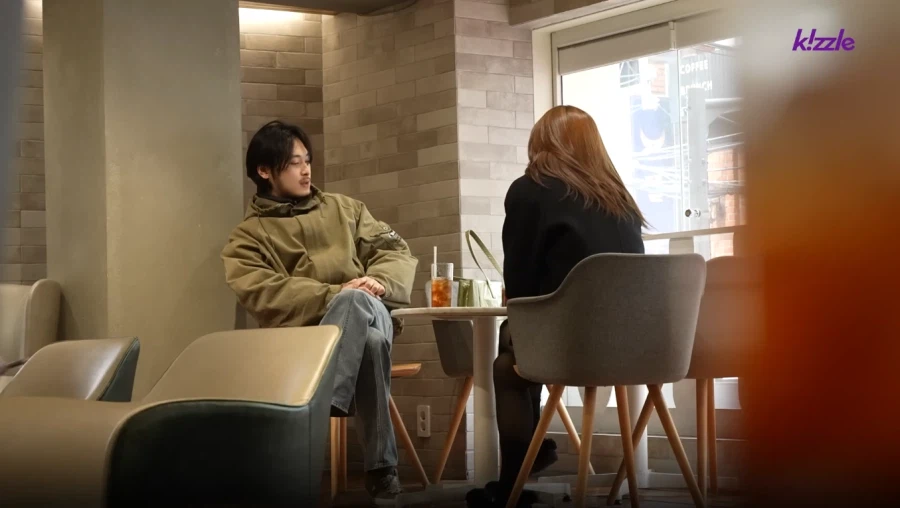 남자친구 있는 여자 인스타 따는 방법_1.webp