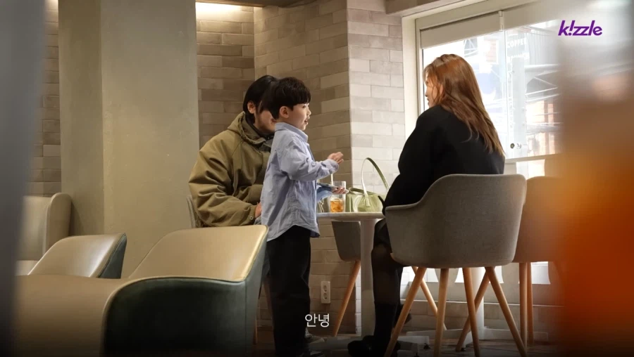 남자친구 있는 여자 인스타 따는 방법_19.webp