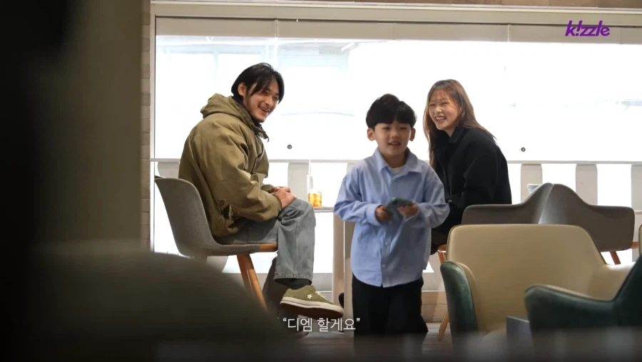 남자친구 있는 여자 인스타 따는 방법_21.webp