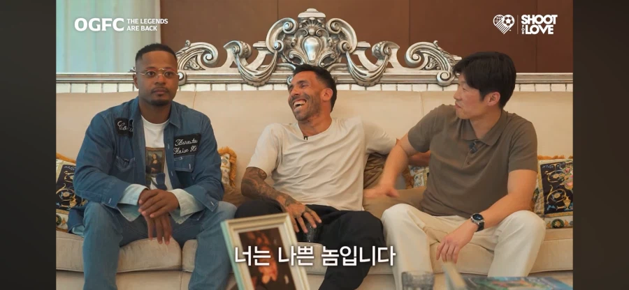 서로 얼굴만 봐도 재밌는 맨유 레전드들_4.webp