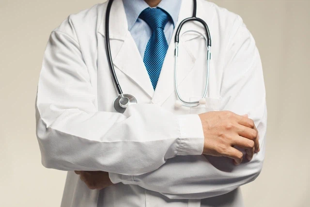 의사가 되어도 인간의 욕심은 끝이 없다_2.webp