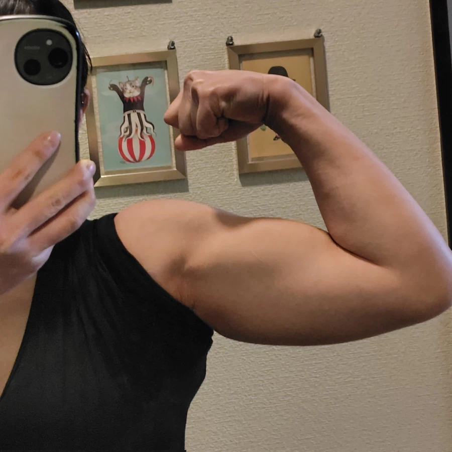 낙농 8년차 여사님의 근육_2.webp