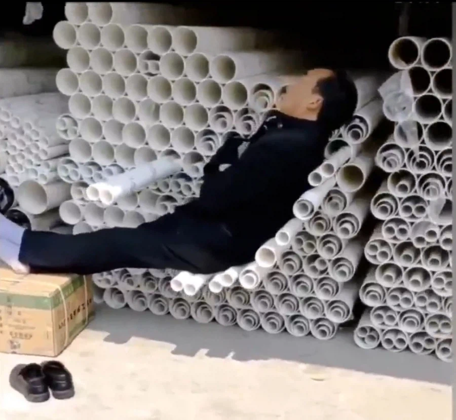 열악한 근로자의 휴식공간_3.webp