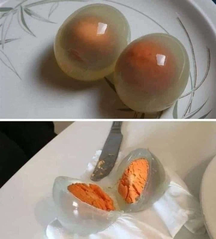 투명한 삶은 달걀_1.webp