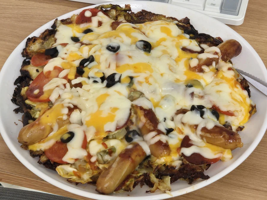 이 시간에 햄버거 먹는 사람이 어딨냐? ㅋㅋㅋㅋㅋㅋㅋㅋ_3.webp