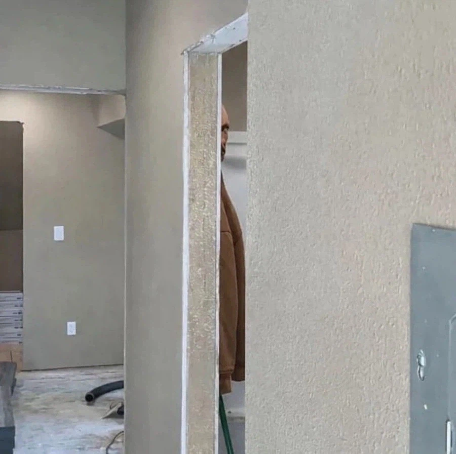 사람처럼 보이는 감쪽같은 착시현상.jpg_1.webp