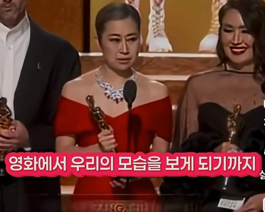 뽕좀 채우실줄 아는 케데헌 감독님_3.webp