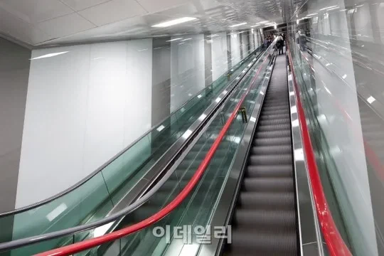 대구 지하철 전설의 천국의 계단_1.webp
