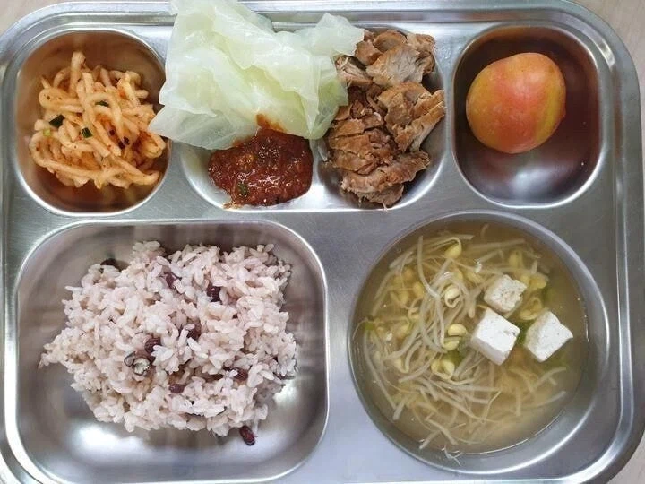 급식 수육 나올때 같이 나오던 호불호 갈리는