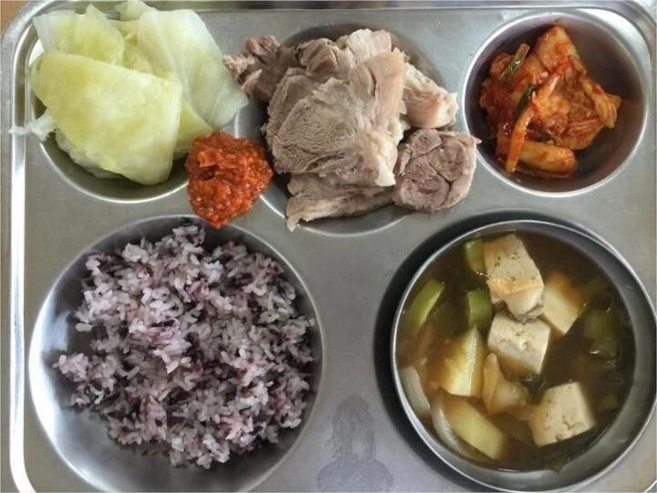 급식 수육 나올때 같이 나오던 호불호 갈리는