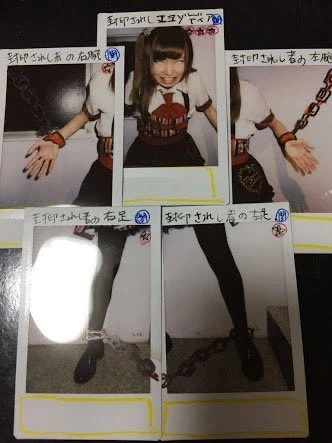 지하 아이돌의 포토카드_1.webp