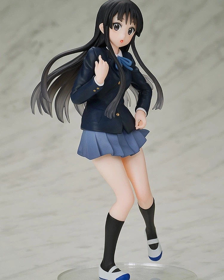 교복 입고 다시 모인 아주머니들_4.webp