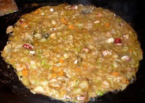 몬쟈야키는 근본이 과자가 들어간다.jpg_1.webp