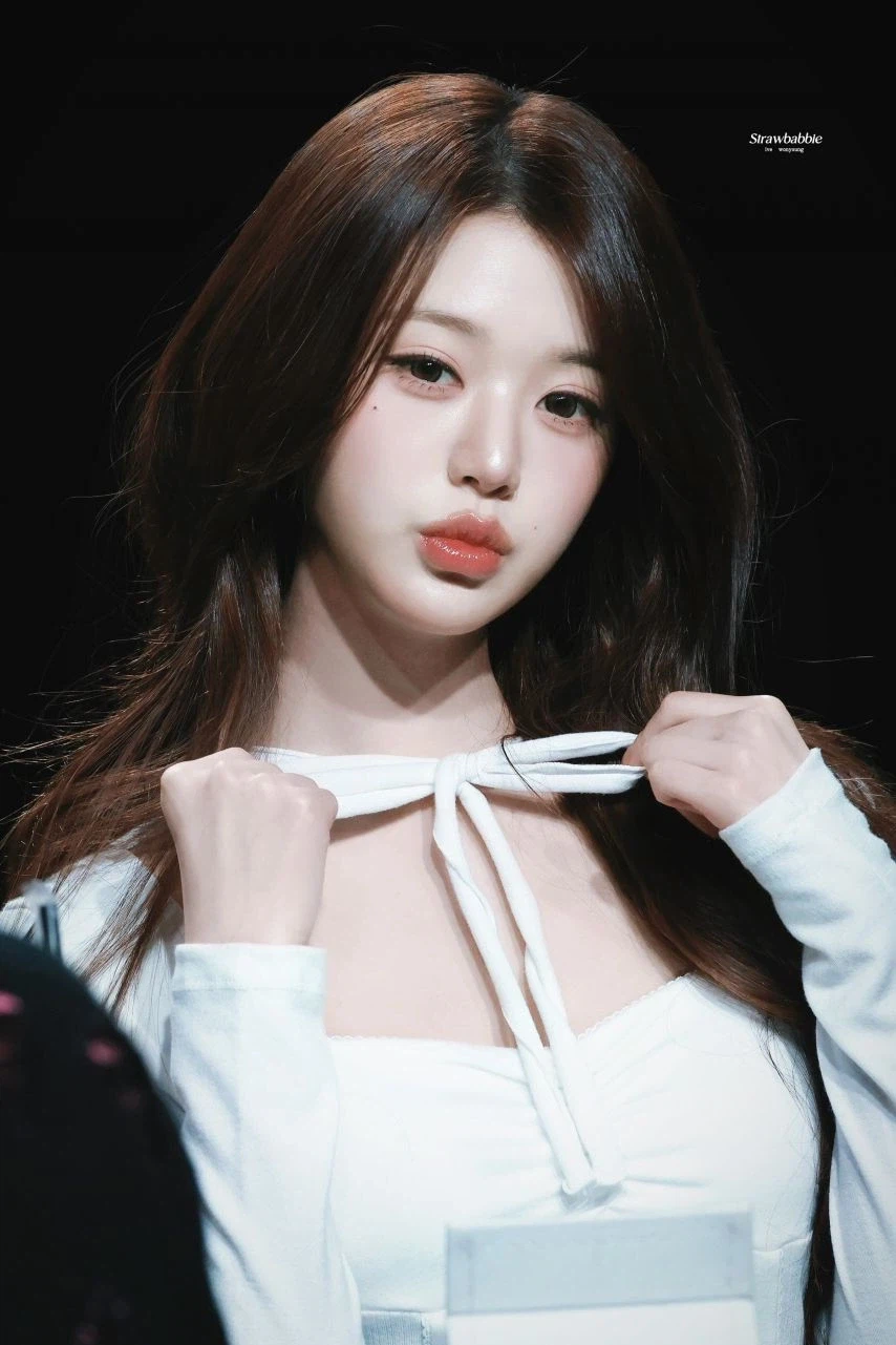 아이브 장원영_10.webp